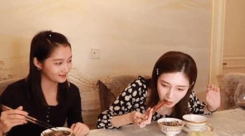 饭桌爆料女明星视频大全,揭秘女明星不为人知的私密瞬间 第3张 饭桌爆料女明星视频大全,揭秘女明星不为人知的私密瞬间 第3张