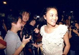 爆料娱乐圈丑闻,揭秘明星背后的惊人真相