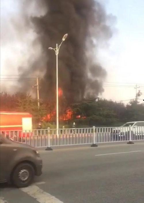 黄岛火灾最新爆料,揭秘事故真相与救援行动纪实 第3张 黄岛火灾最新爆料,揭秘事故真相与救援行动纪实 第3张